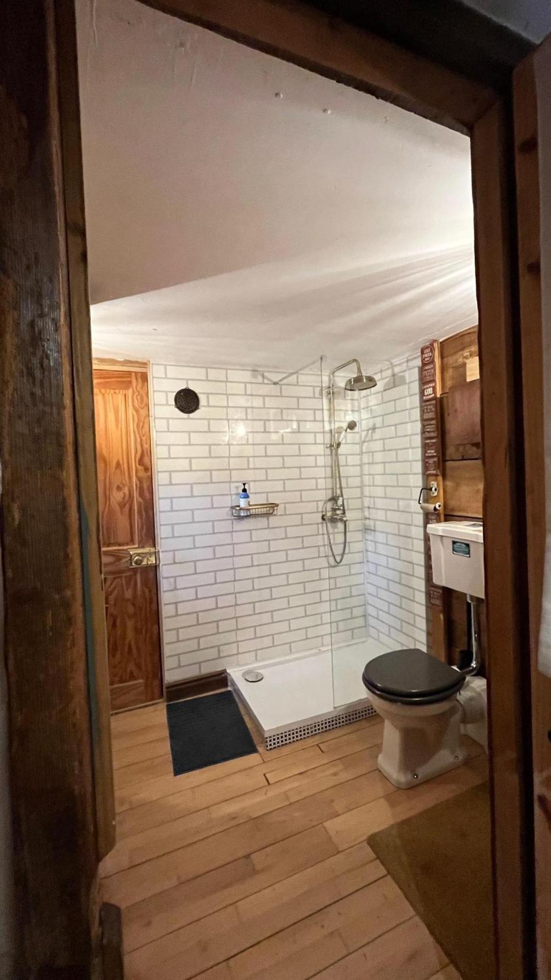 Remarkable Boultons Barn With Hot Tub Newton Abbot Buitenkant foto